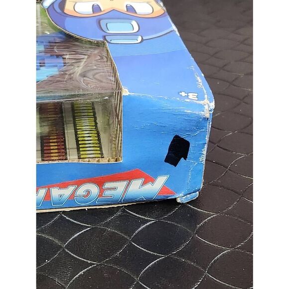 MegaMan Classic 8-Bit Figures 2-Pack Mega Man Vs. Cuts Man - New #A44 - Picture 3 of 8